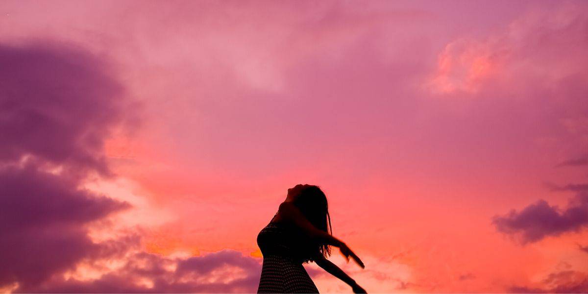 Woman_With_Sunset.JPG