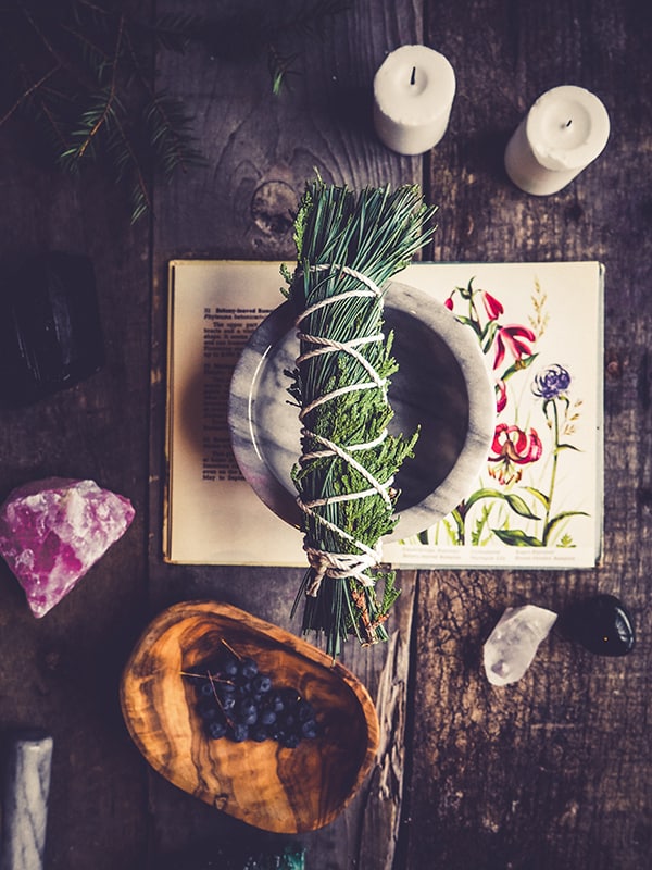 Smoke-Cleansing-Smudging-Objects-on-a-Wooden-Table