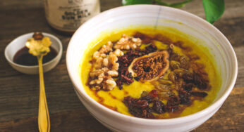 Rise & Thrive Golden Oats Smoothie Bowl