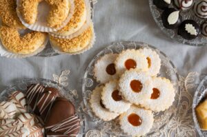 Plates of sweets that must be eaten in moderation